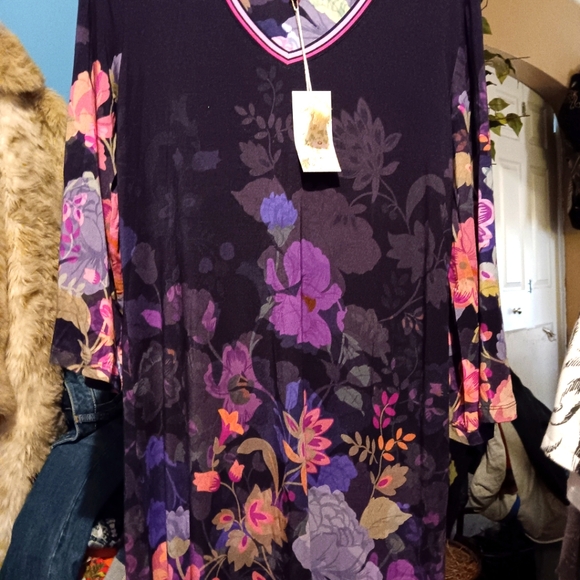 Johnny Was Dresses & Skirts - Johnny Was Los Angeles' NWT long gorgeous floral 💐  🌸 dress. S